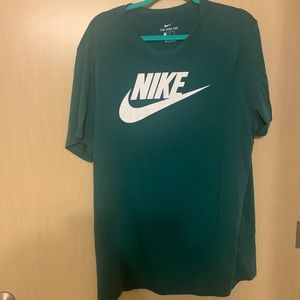 Nike XL Dri Fit T shirt. Almost brand new!